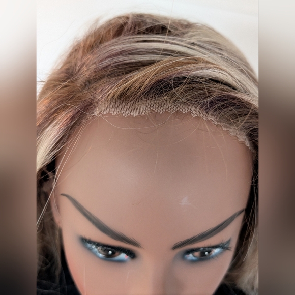 Faulkner Wig By Wigs By Robin - Picture 2 of 4